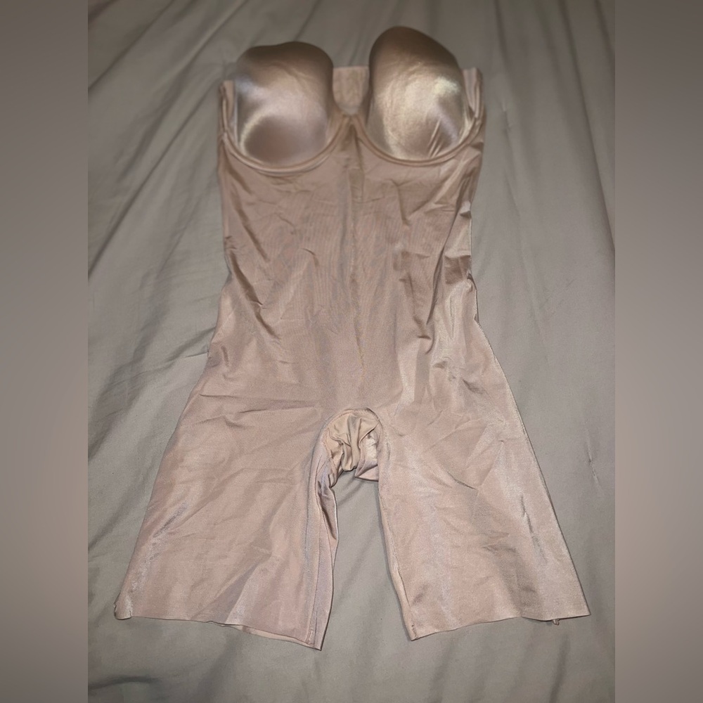 SPANX Shapewear strapless bodysuit